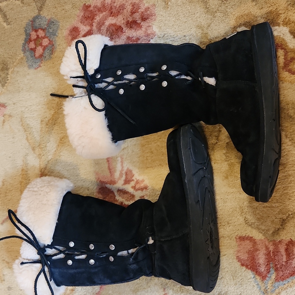 UGG Upside tall black winter boot, size 8